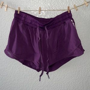 Lululemon Hotty Hot Short